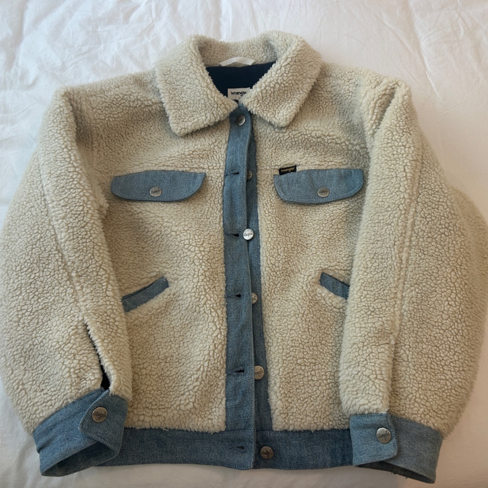 Wrangler Cream Sherpa Jacket with Blue Details